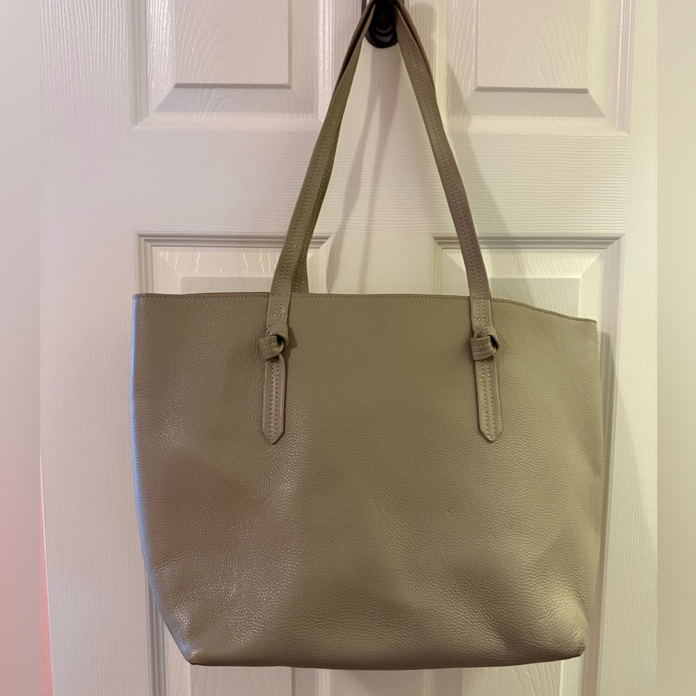 GiGi New York Leather Tote Bag